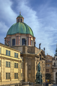 教会的 St Francis 六翼天使布拉格