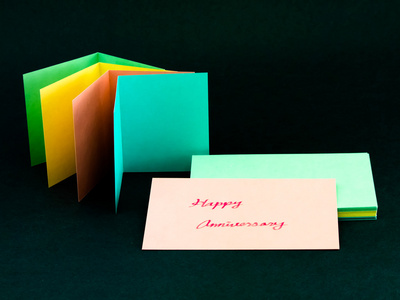 短信卡，你的家庭和朋友结婚周年快乐