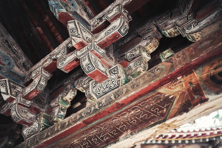 中国古老的多彩屋檐