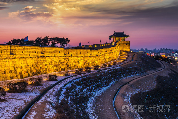 冬天 在韩国水原华城的夕阳照片 正版商用图片1lh2bx 摄图新视界 冬天 在韩国水原华城的夕阳照片 正版商用图片1lh2bx 摄图新视界
