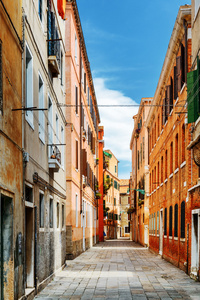 意大利威尼斯历史中心中世纪风景优美的街道