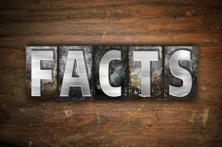 事实概念金属活字远程医疗概念与医生远程检查单词文字文本现实检查在