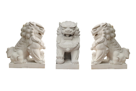 在白色背景上的中式风格的狮子雕像