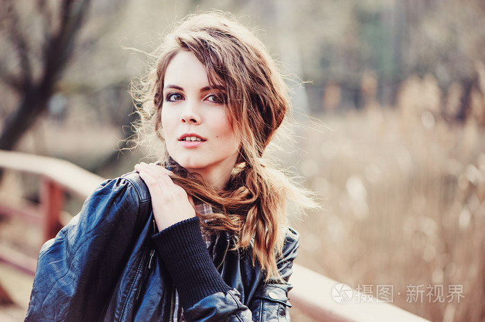 软暖调子,放松心情照片-正版商用图片1lipf3-摄图新视界