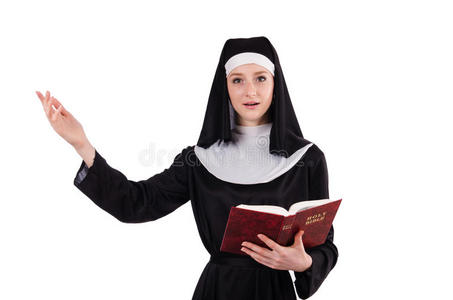 与圣经隔离的年轻修女