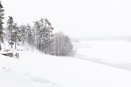 冰雪冬湖