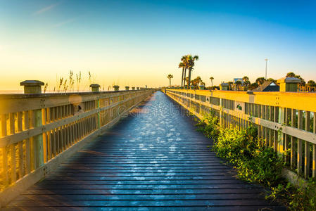 佛罗里达棕榈滩的木板路。
