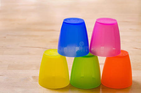 彩色塑料杯