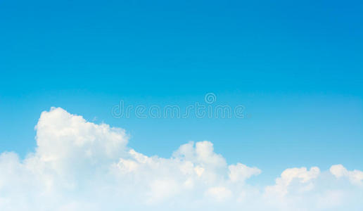 白云蓝天背景图