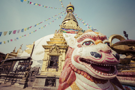 在加德满都，尼泊尔猴猴庙寺舍利塔