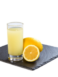 玻璃柠檬果汁