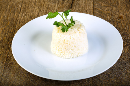 白的米饭部分