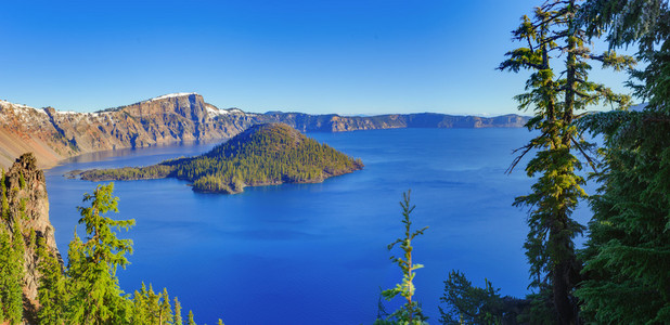 火山口湖视图