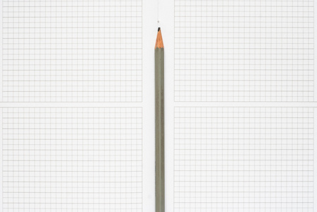 钢笔 铅笔和纸