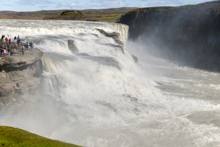 冰岛为冰岛瀑布