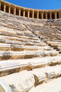 天空在土耳其欧洲 aspendos