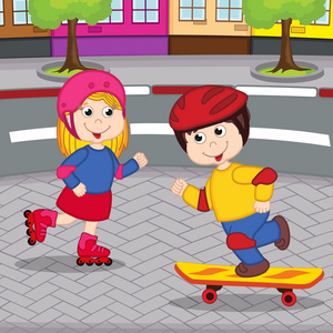 女孩和男孩上滑旱冰和滑板