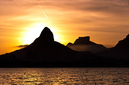 美丽的里约热内卢日落景色