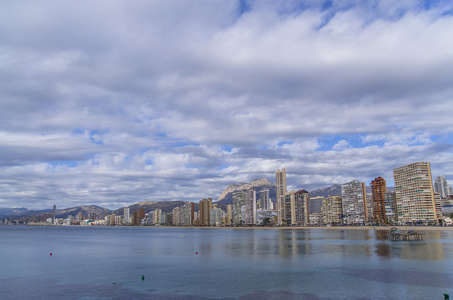 贝尼多姆，西班牙的科斯塔布兰卡，地中海沙滩莱万特海岸的全景