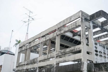 旧毁废弃建筑