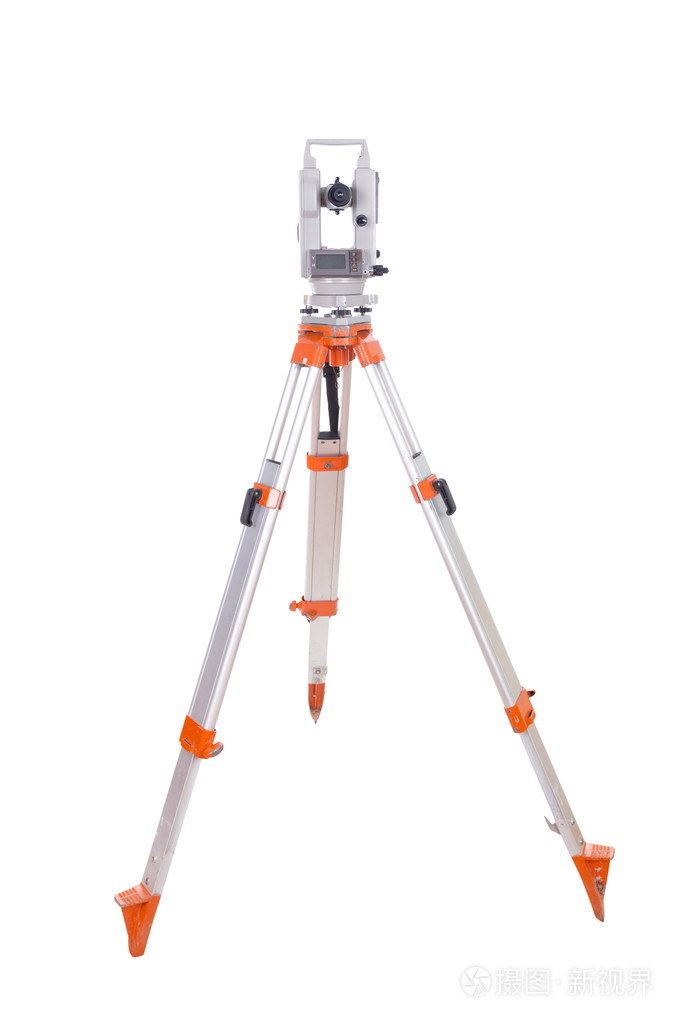 调查设备经纬仪在三脚架上.在白色隔离