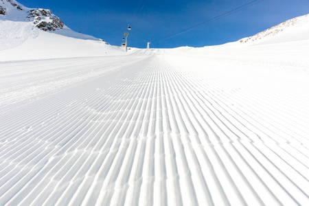 整齐的滑雪道滑雪度假村