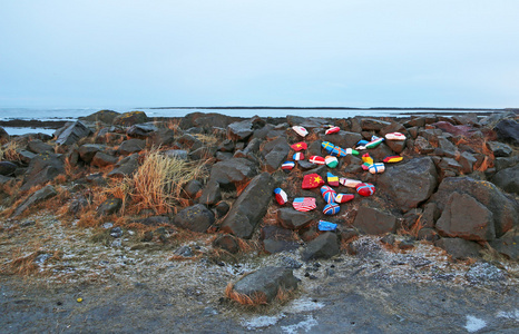 在 Akranes 上画的岩