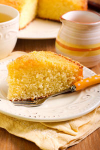 椰子柑橘糖浆蛋糕