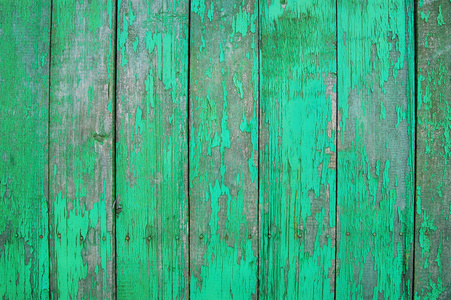 绿色的木板栅栏