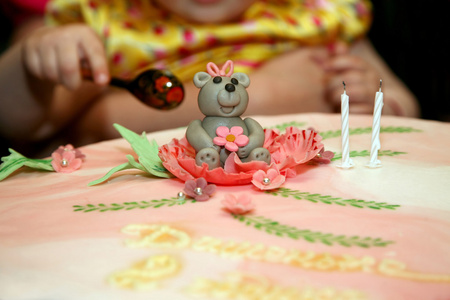 美丽的蛋糕为婴儿生日