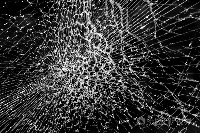 带裂纹的碎的玻璃