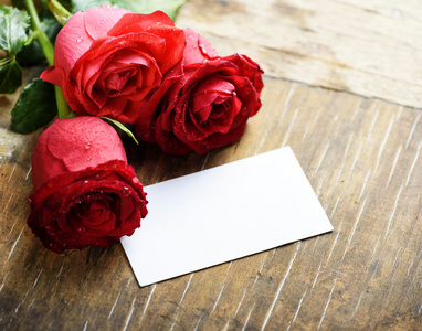 情人节玫瑰和卡