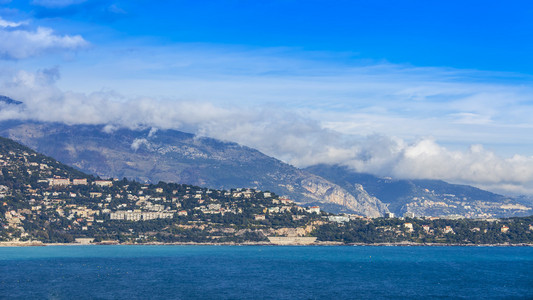蒙特 Carlo，摩纳哥，在 2016 年 1 月 10 日。如画的风景的岩石和海上湾