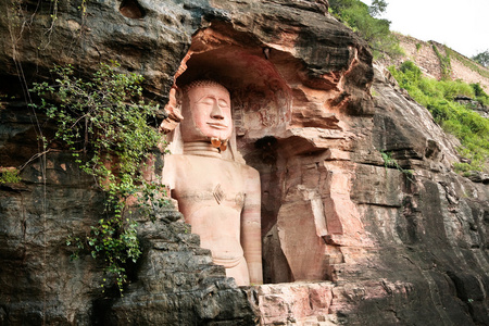 耆那教圣地   Tirthankara，刻进岩石直接