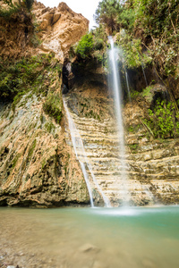 恩盖迪自然保护区和国家公园的瀑布