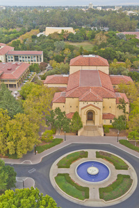 在帕洛阿尔托的斯坦福大学校园