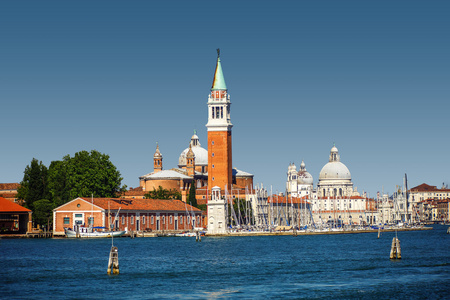 Canal Grande och basilikan santa maria della salute, Venedig京杭运河