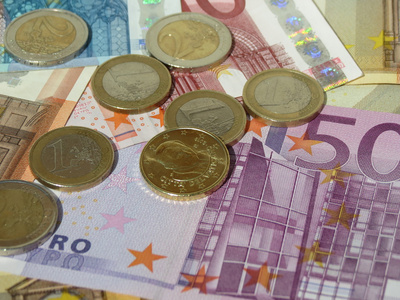 (eur)-欧洲联盟的货币欧洲联盟欧元货币纪念币1,2欧元白色的爱沙尼亚