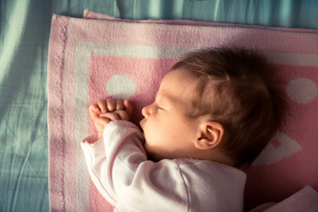 初生婴儿的平静的睡眠