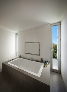 室内卫生间，现代浴缸