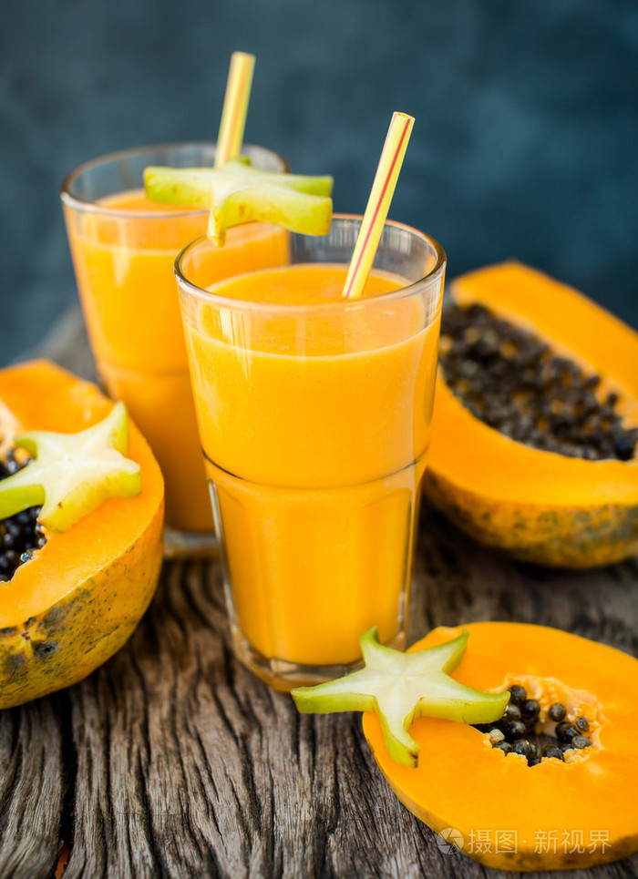 木瓜和香蕉热带思慕雪