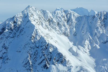 冬季山景奥地利。