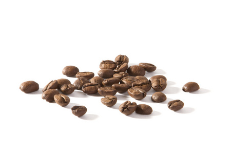 褐色咖啡豆隔离