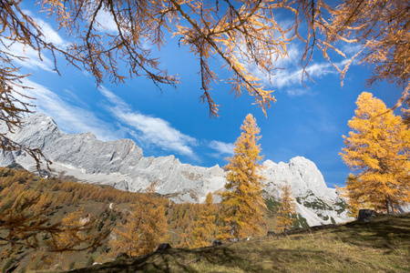 顶石山山在奥地利阿尔卑斯山