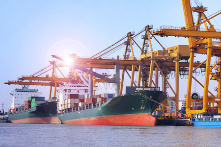商业船舶装载集装箱航运港口图像用于