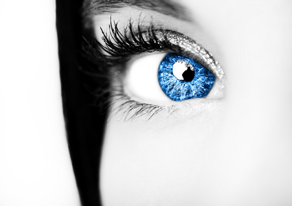 美丽有深刻的了解，蓝色的眼睛