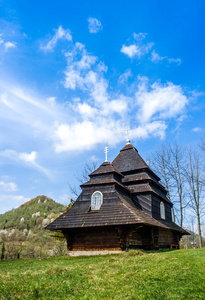 唯一老木教会在乌若克村。乌克兰