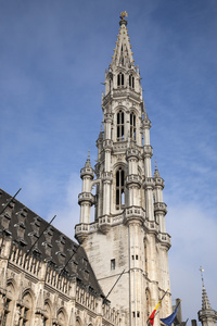 格兰的地方   主广场，布鲁塞尔市政厅塔