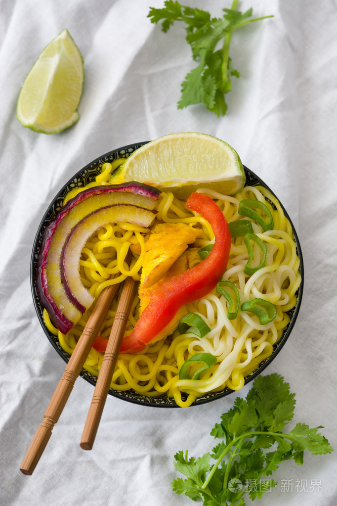 泰国面条和咖喱