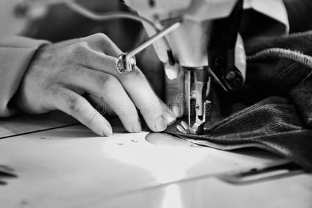 匠心裁缝图片-匠心裁缝素材-匠心裁缝插画-摄图新视界